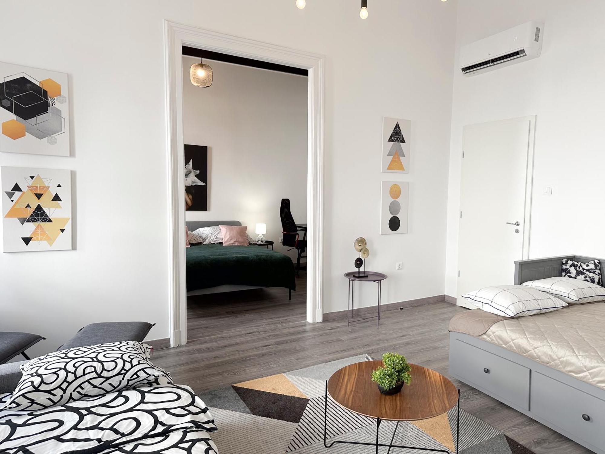 R&R Central Apartment Boedapest Buitenkant foto